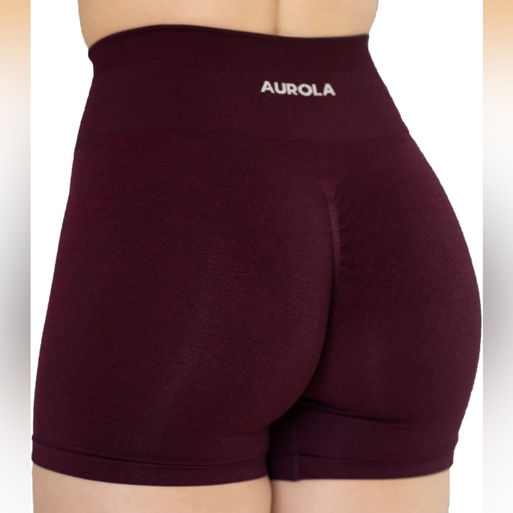 AUROLA ATHLETIC SEAMLESS SHORTS